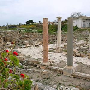 Sour - archeologická lokalita al-Mina