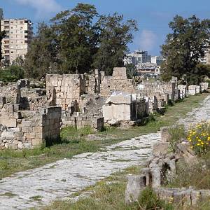 Sour - římská silnice k triumfální bráně