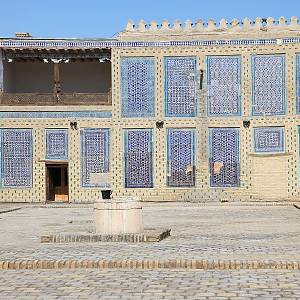 Chiva - palác Taš Chauli, nádvoří harému