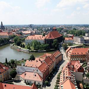 Vratislav - pohled na Dómský ostrov, ostrov Písek, Odru a staré město z věže katedrály sv. Jana Křtitele