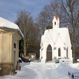 Polevsko - hrobka sklářského podnikatele Rudolfa Handschkeho