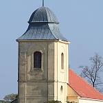Dobřichov - kostel Nejsvětější Trojice od západu (2008)