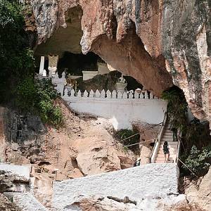 Jeskyně Pak Ou z řeky, dolní jeskyně Tham Ting