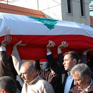 Rakev s ostatky generála Dakheela Jirjese