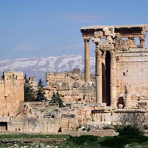 Baalbek - celkový pohled na chrámový areál