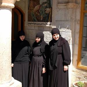 Sajdnaja - jeptišky v klášteře