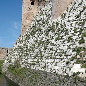 Vodní rezorvoár v předpolí horního hradu (glacis)