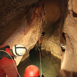 Krásnohorská jaskyňa, podzemní jezero