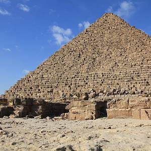 Gíza - Menkaurova pyramida