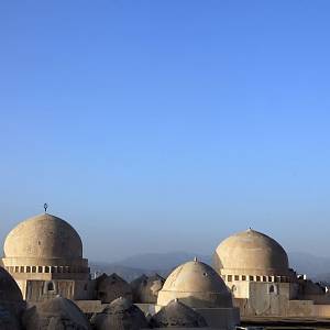 Minaret a kupole mešity al – Muzafar (Modafar).