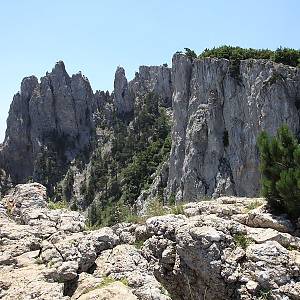 Vrcholová skála hory Aj-Petri 1234 m. n. m.