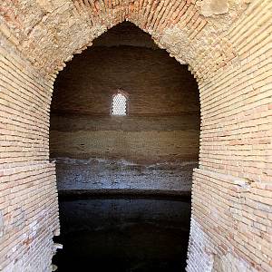 Cisterna (sardoba) Rabati Málika - vnitřek