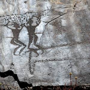 Kaňon Sarmišsoj - petroglify, tanečníci