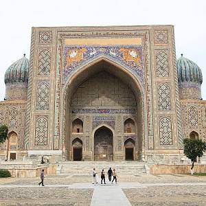 Samarkand - náměstí Registán, medresa Šér Dór (16196-36)
