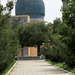 Samarkand - mauzoleum Gur-i Emir, dálkový pohled