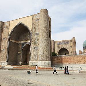 Samarkand - mešita Bibi Chánum, celkový pohled