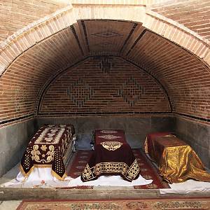 Samarkand - mauzoleum Bibi Chánum, sarkofágy