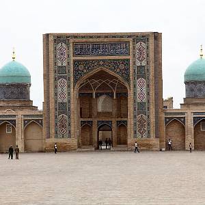 Taškent - náměstí Khast Imam, Barakchánova medresa