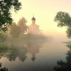 Bogoljubovo - chrám Panny Marie Pomocné (Pokrova) na řece Něrla