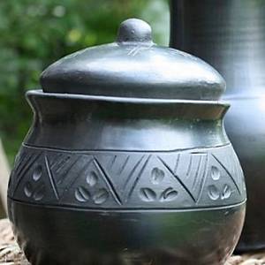 Rostov Veliký - černá leštěná keramika (Чернолощеная керамика)