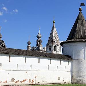 Juriev Polský (Юрьев-Польский) - klášter sv. Archanděla Michaela (Михайло-Архангельский монастырь), západní hradba