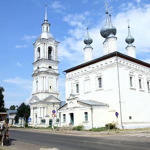 Suzdal - Smolenský chrám a zimní kaple sv. Simeona se zvonicí