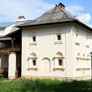 Suzdal - klášter sv. Eutýnia Suzdalského (Спасо-Евфимиев монастырь), mnišské cely (Братский корпус)