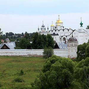 Suzdal - klášter Panny Marie Pomocné (Покровский монастырь)