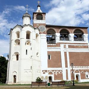 Suzdal - klášter sv. Eutýnia Suzdalského (Спасо-Евфимиев монастырь), zvonice