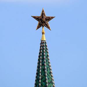 Moskevský Kreml - rubínové hvězdy na věžích