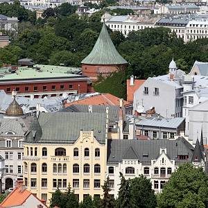 Riga - pohled k opevnění na severu historického jádra