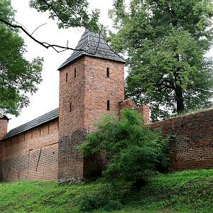 Środa Śląska (Slezská Středa) - cihlové hradby města