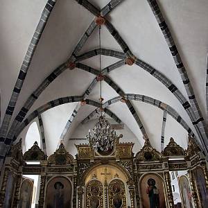 Vratislav - Čtvrť čtyř náboženství, gotická kaple v pravoslavném chrámu Narození Přesvaté Bohorodičky 