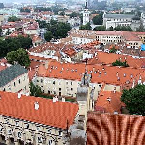 Vilnius - pohled na město ze zvonice (směr Katedrální náměstí)