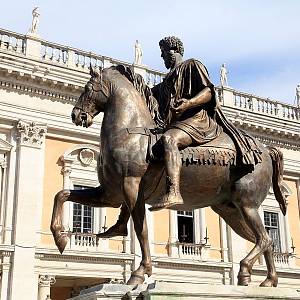 Řím, jezdecká socha Marca Aurelia na Kapitolu
