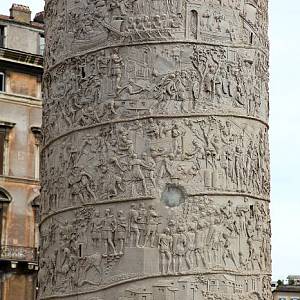 Řím, detail výzdoby Trajánova sloupu
