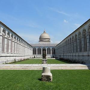 Pisa, hřbitov Svaté pole (Campo santo)