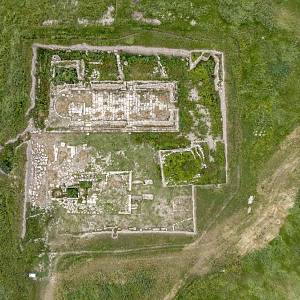 Tigrnakert - archeologické vykopávky, kostel