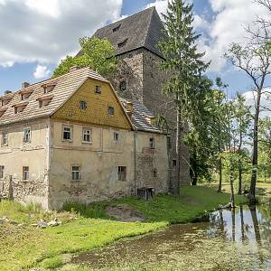 Siedlęcin - tvrz