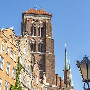 Gdaňsk - bazilika Nanebevzetí Panny Marie (1343-1506), největší kostel v Polsku