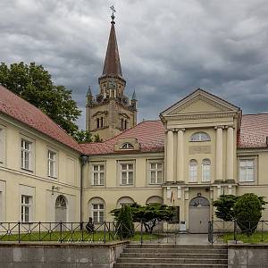 Palác Albertiových ve Valbřichu. sídlo muzea porcelánu