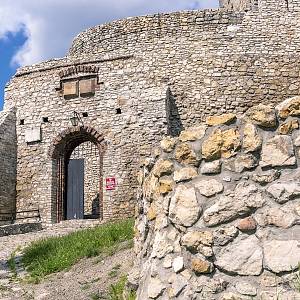 Hrad Będzin, vstupní brána