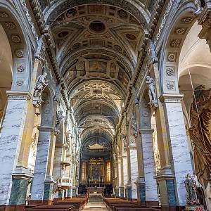 Cremona - kostel sv. Augustýna, interiér