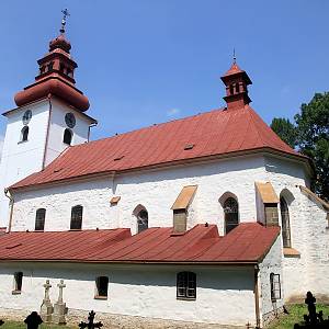 Kamenice u Jihlavy, kostel sv. Jakuba Staršího od jihovýchodu