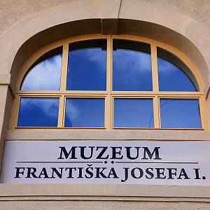 Muzeum Františka Josefa I. v dělostřeleckých kasárnách