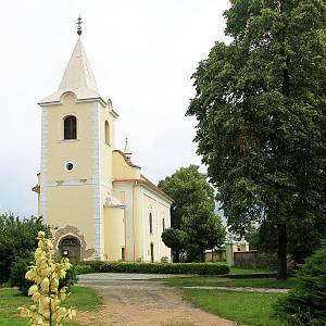 Týnec nad Labem - kostel sv. Jana křtitele