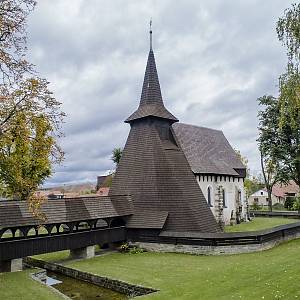 Kostel sv. Bartoloměje v Kočí od jihozápadu