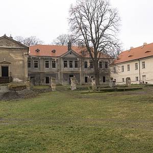 Zámek v roce 2008