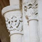 Kolín - chrám sv. Bartoloměje, detail raně gotických hlavic (2015)