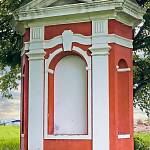 Bohouňovice I - trojboká výklenková kaplička (2006)